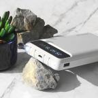 Power bank prenosiva baterija Oxpower PC4-1 4in1 5V 2A 10000 mAh bela slika 4