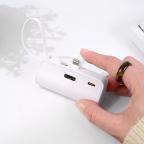 Power bank prenosiva baterija privezak 5000mAh 15W lightning bela slika 2