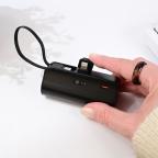 Power bank prenosiva baterija privezak 5000mAh fast lightning crna slika 2