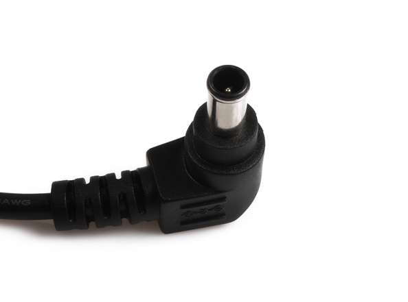 Konektor punjaca za laptop sa kablom 6.5 x 4.4 cena 3000 din slika