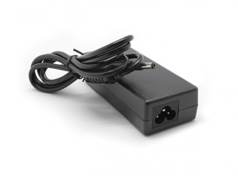 Punjac za laptop HP Sleekbook 19.5 3.33A (4.8*1.7) Duzi konektor cena 3000 din slika