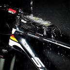 Torba/drzac za mobilni telefon za bicikl Wild man crno crvena slika 3