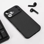 Maska Torbica Carbon fiber za iPhone 17 Pro Max 6.9 crna cena 1000 din slika