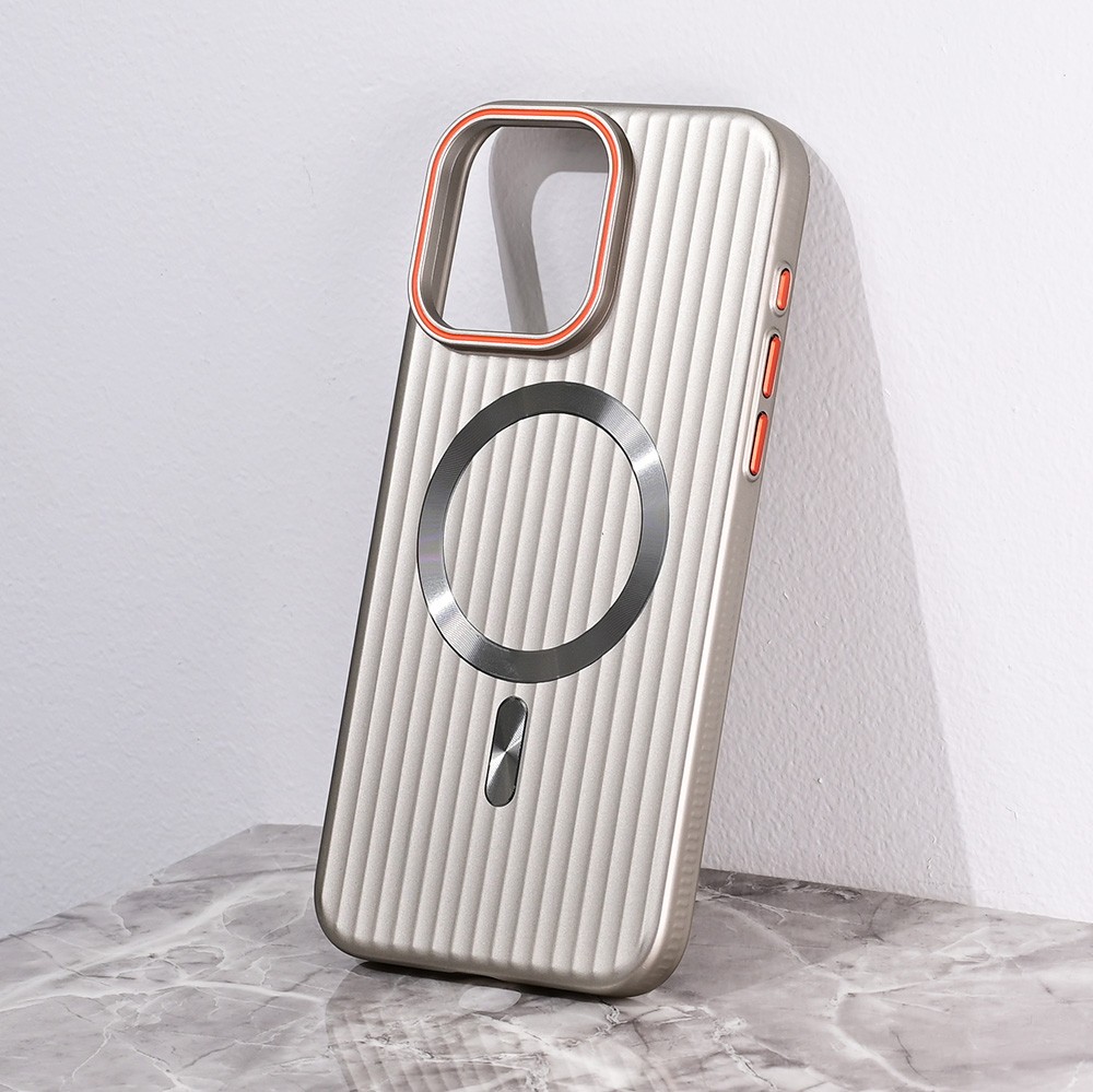 Maska Torbica Magsafe Stripe za iPhone 15 Pro Max 6.7 siva cena 2500 din slika